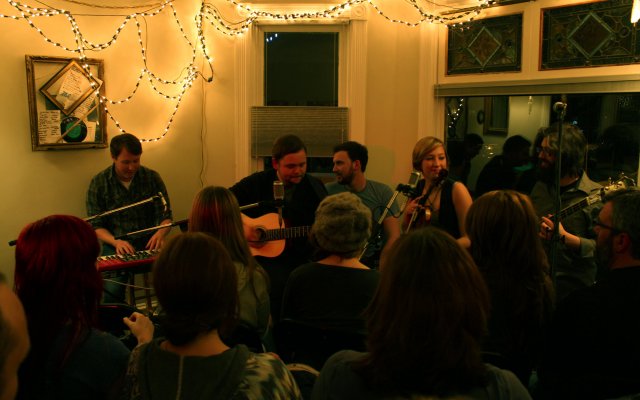 Who: Acres of Lions w/ Kiana Brasset and Northcote When: January 28, 2012 Where: Victoria House Concert B Saturday night The Victoria House Concert B held another sold out house...